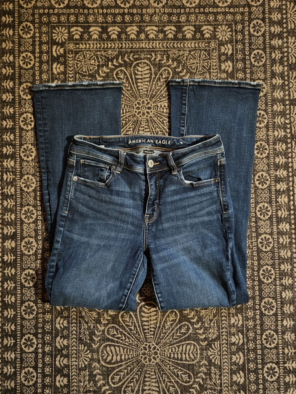 AE Flare Jean 8 Short